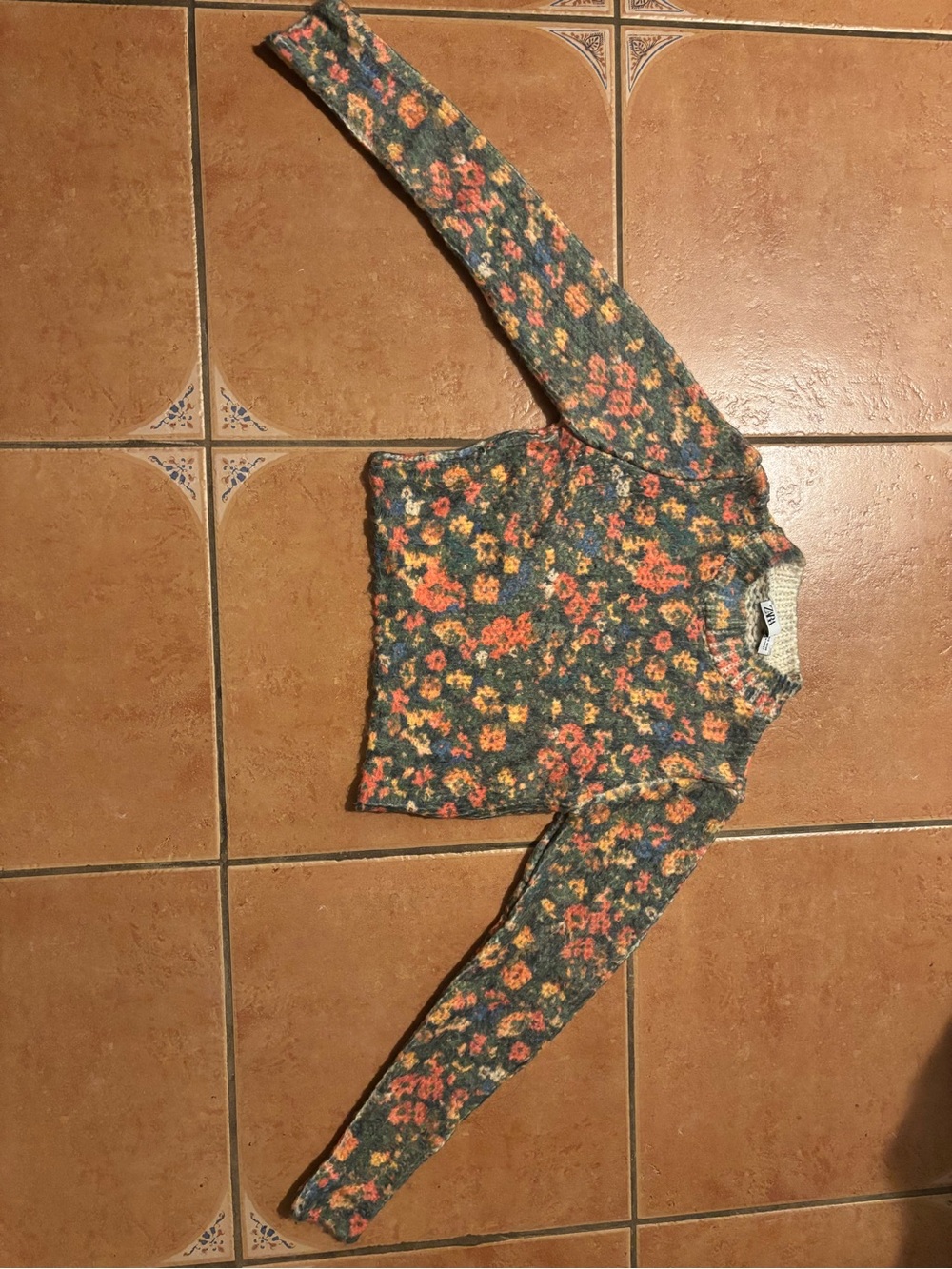 Zara Girls Floral Crewneck Sweater in Green and Orange